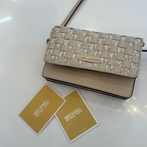 Crossbody Small Signature Logo Crossbody Wallet Bag - Never used!